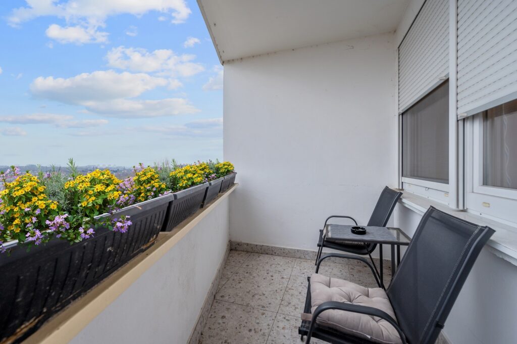 Apartman_Sofi_room_2_balcony