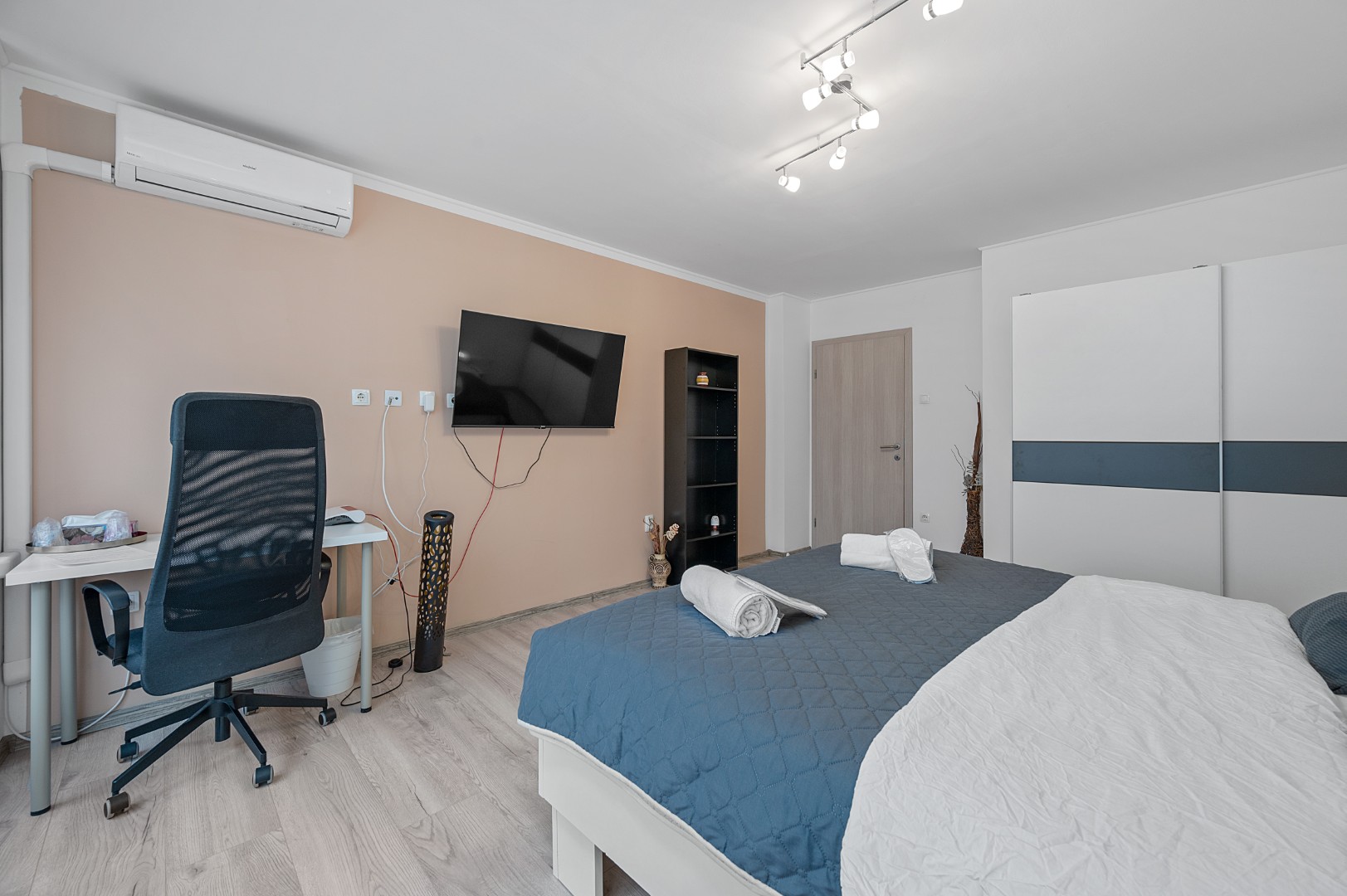 Apartman_Elena_12_room_2