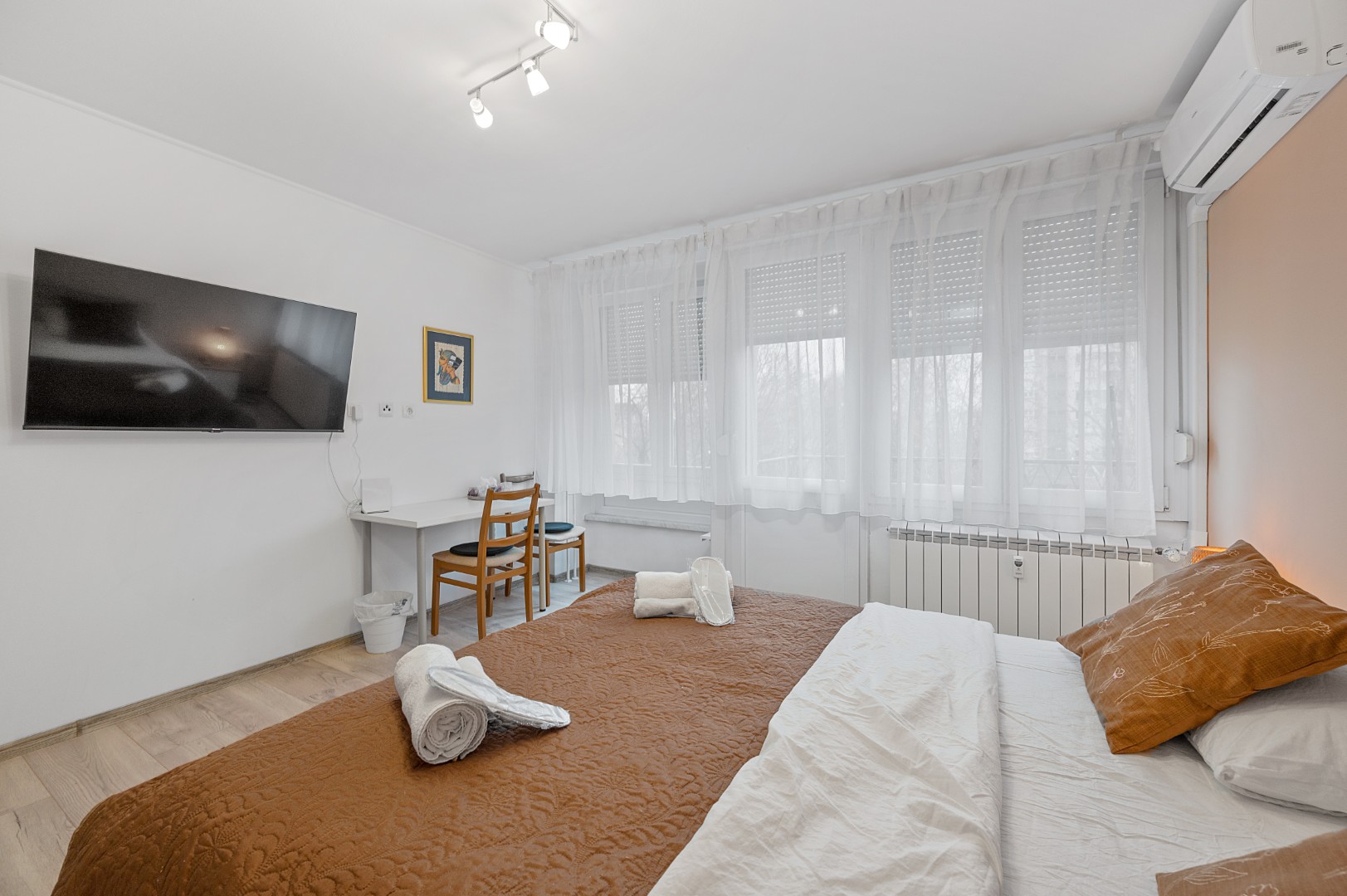 Apartman_Elena_6_room_1