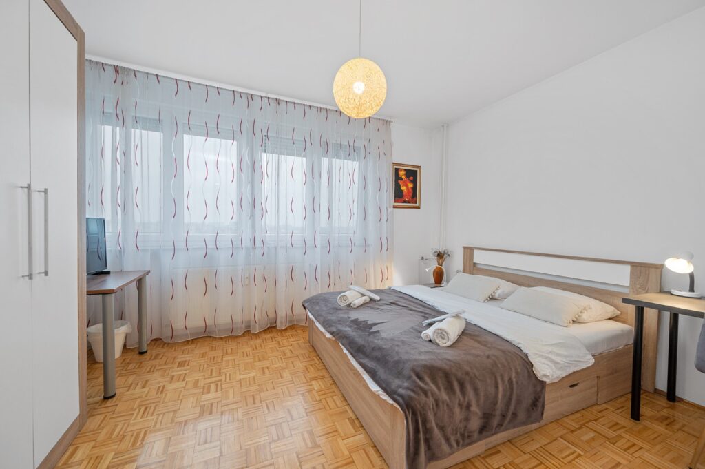 Apartman_Sofi_14_room_3