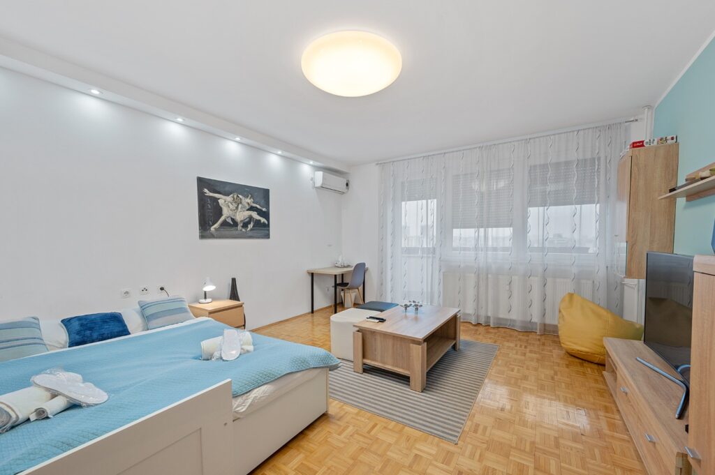 Apartman_Sofi_6_room_2